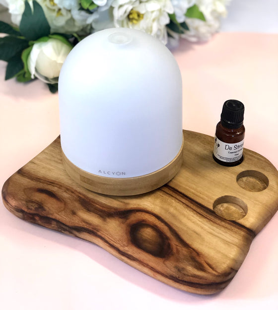 Sol Ultrasonic Aromatherapy Diffuser, Board and Essential Oil